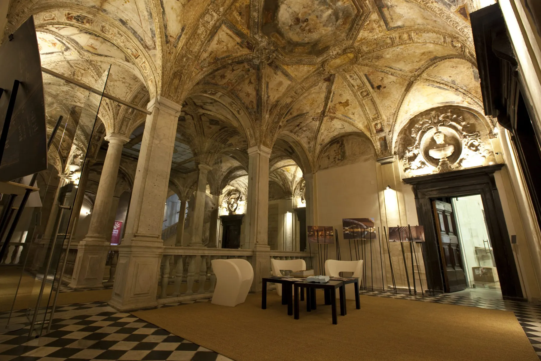 La Hall — spazio espositivo all'ingresso di Palazzo Imperiale